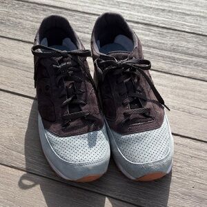 Men's Saucony Jazz Two-Tone Sneakers size 13 clean and good condition